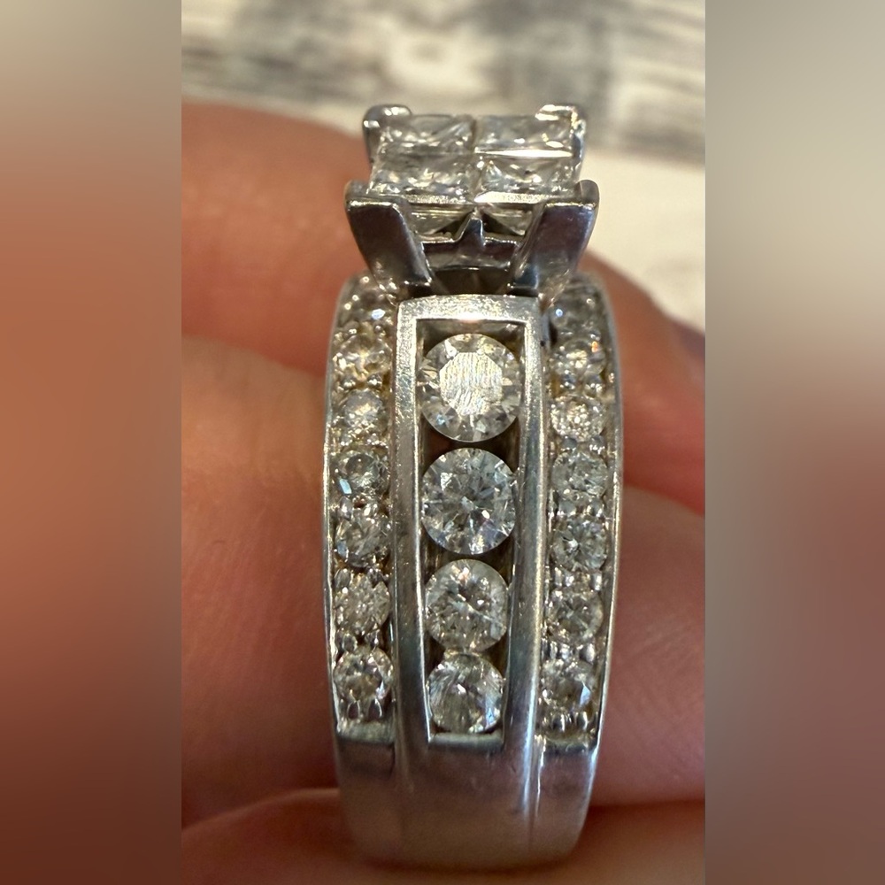 Diamond Cluster Wide Band Ring - 14 K White Gold - Picture 11 of 16